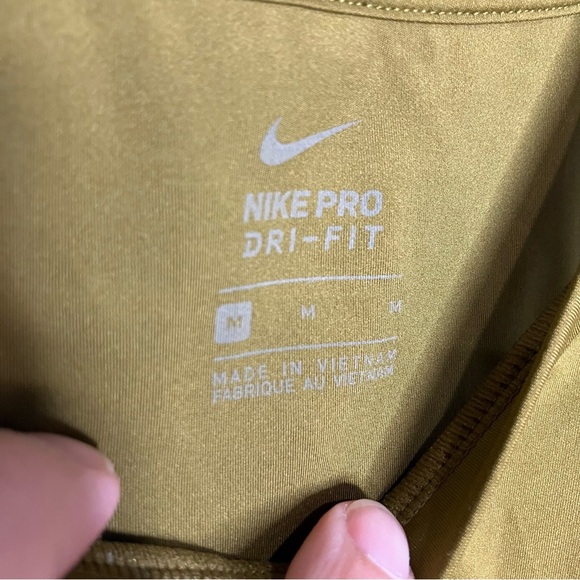 Nike Pro training crop top with logo taping olive green black womens size medium - Picture 3 of 6